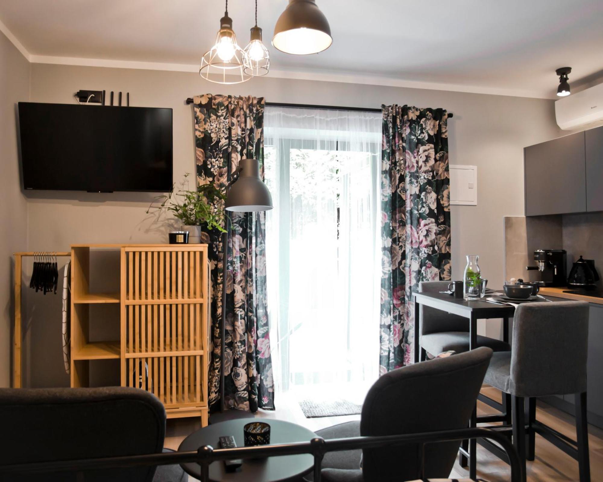 Balaton Apartamenty Trzebinia  Esterno foto